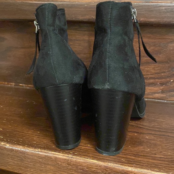 Black suede look open toed booties - Picture 5 of 8